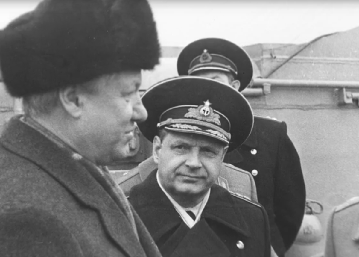 Кадры из видео https://yandex.ru/video/preview/11851939069174969899