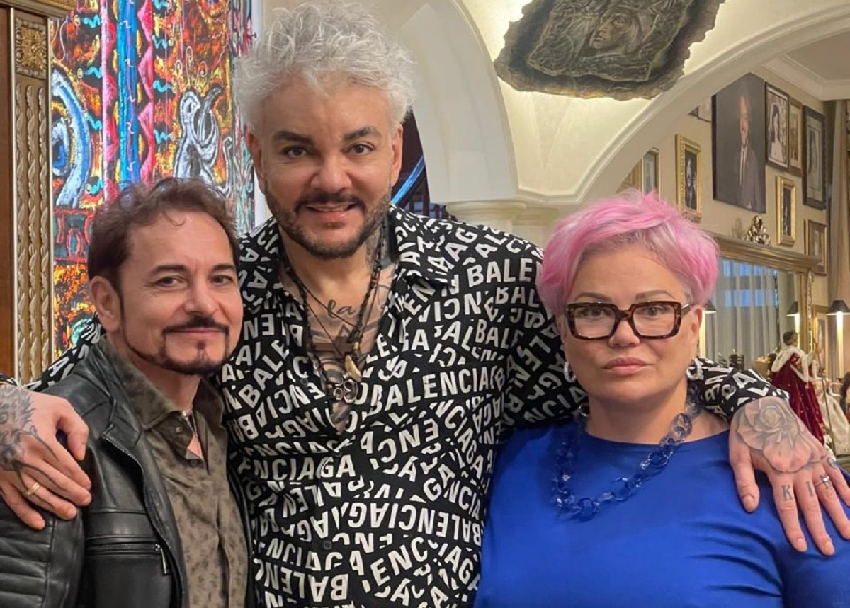    Звёздные друзья – постоянные покупатели кукол на благотворительных выставках Светланы Пчельниковой