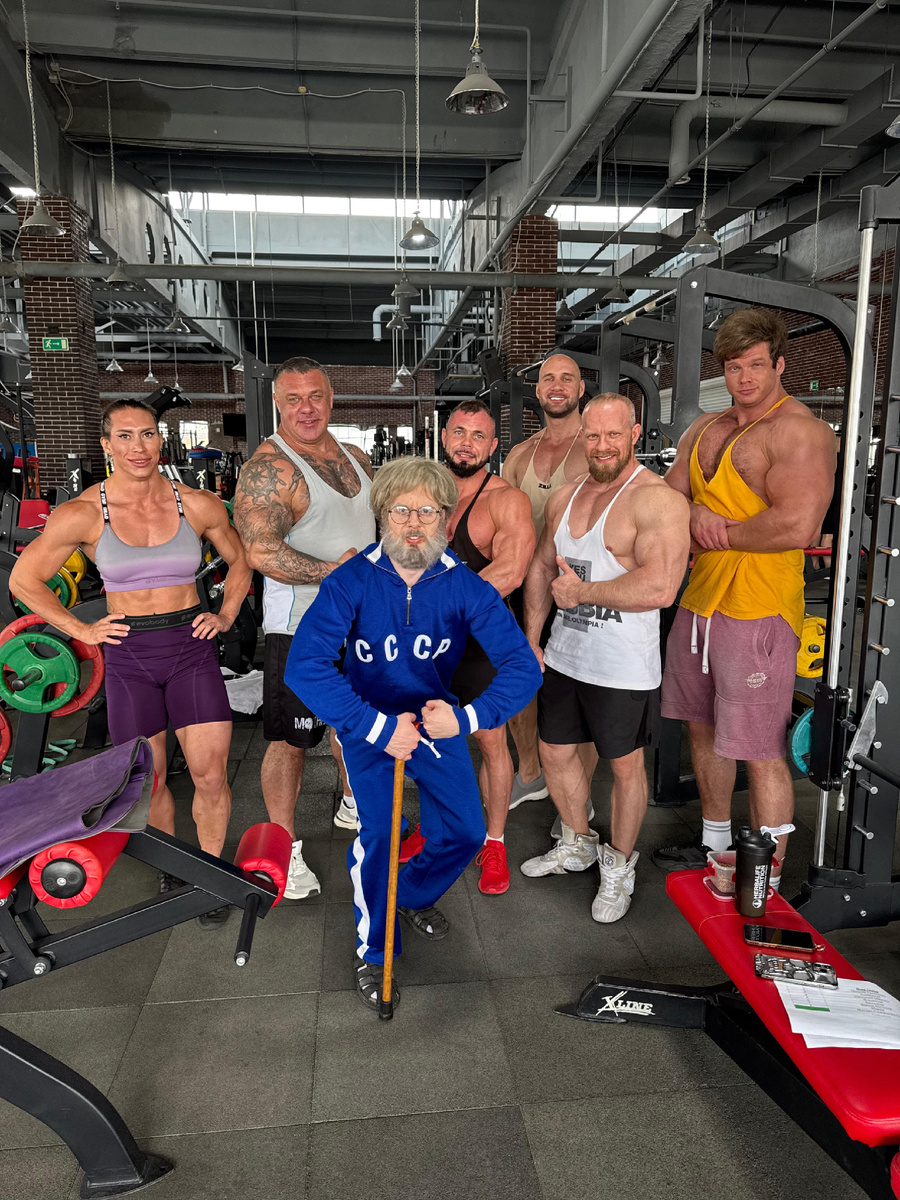 Атлеты моего агентства на съёмке блогера : Мария Каланина, Михаил Сидорычев, Максим Гришанин, Владимир Вострецов, Максим Шалыпин, Александр Макеев