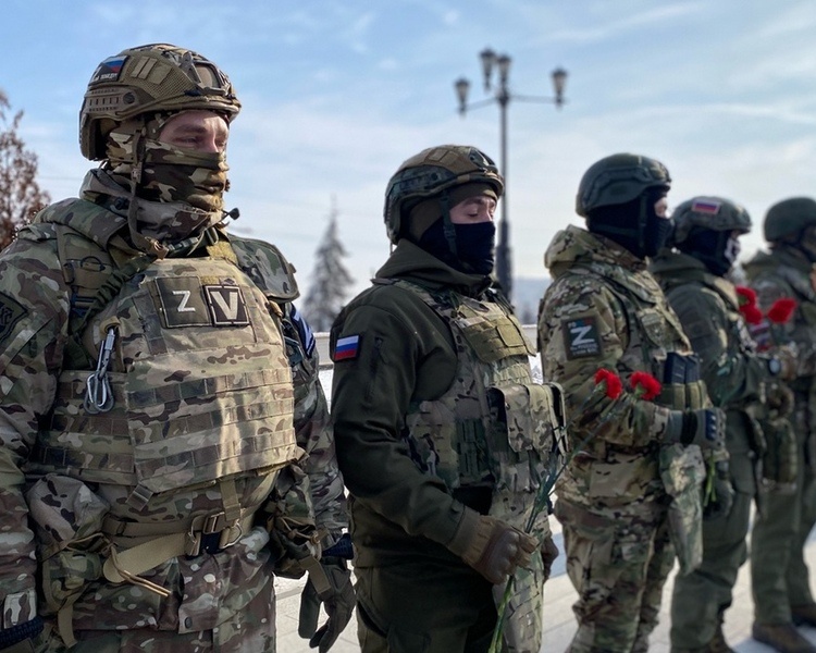     В годовщину вторжения ВСУ в Курскую область вышла обновленная версия песни «Курс на Курск»