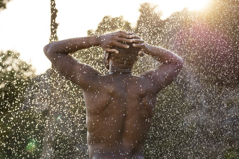    Сделает здоровее и энергичнее: 10 доказанных эффектов прохладного душа