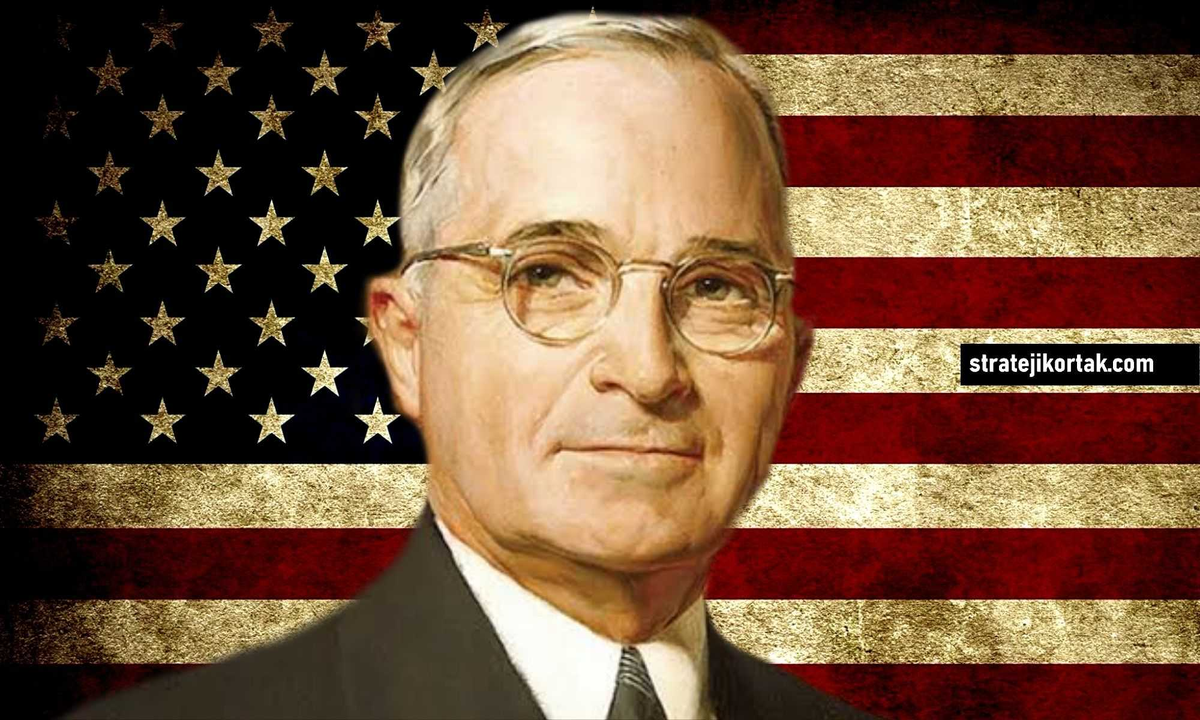 Президент США Гарри Трумен. источник изображения: сайт stratejikortak.com
