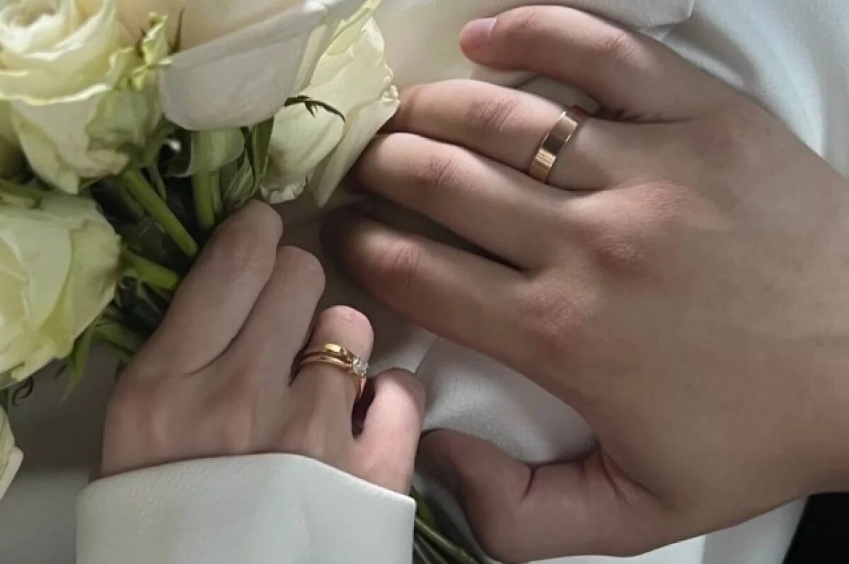    16 человек старше 80 лет заключили брак в 2025 году в Новосибирске