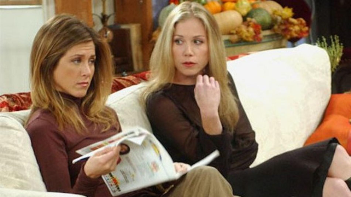    Дженнифер Энистон и Кристина Эпплгейт. Скриншот: т/с «Друзья»