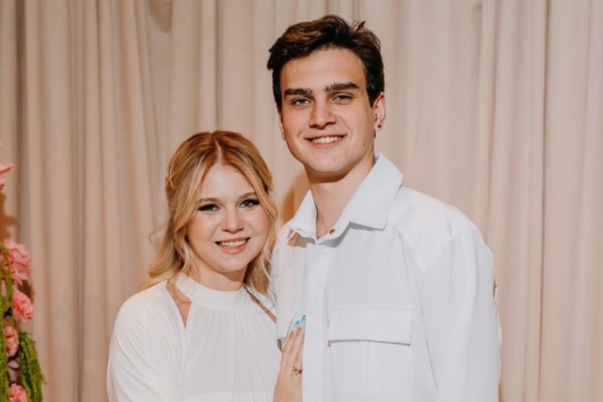    Александра Трусова с мужем Макаром Игнатовым Социальные сети