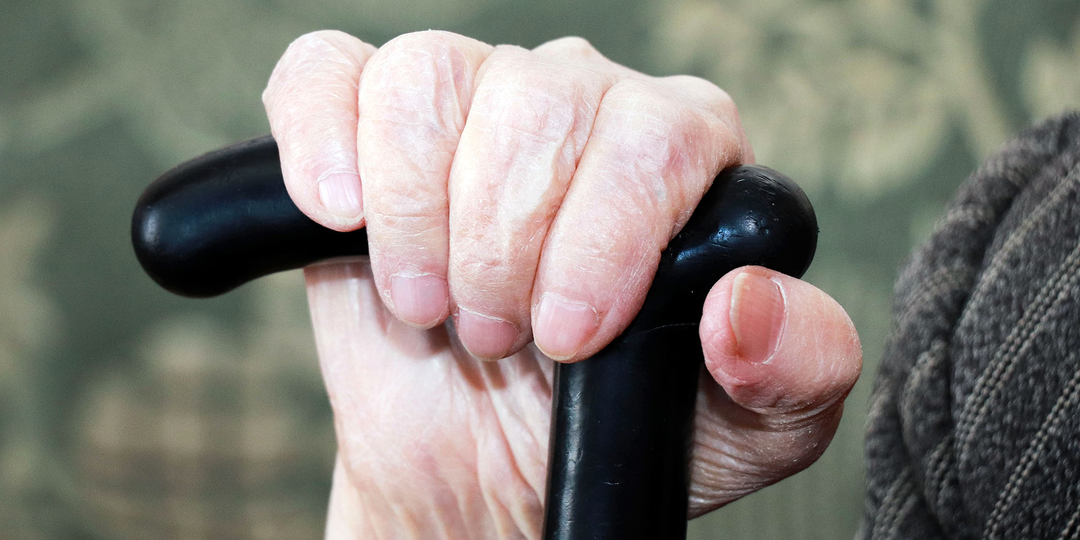 "Соцпакет долговременного ухода: 50 бесплатных услуг для пожилых и инвалидов в 2025 году"