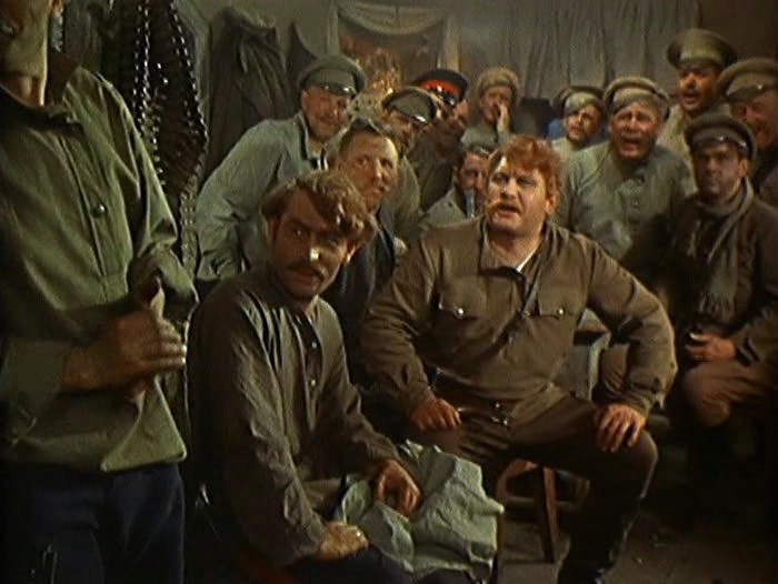 Восставшие красноармейцы. Кадр из х/ф "Тихий Дон", 1957г.