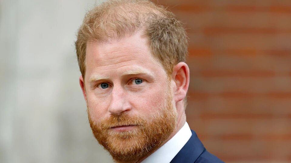 Герцог Сассекский вышел из состава попечителей фонда в марте.