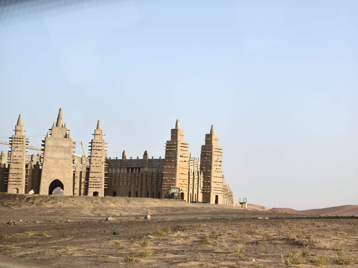 В этот отель я заходила по "делам"