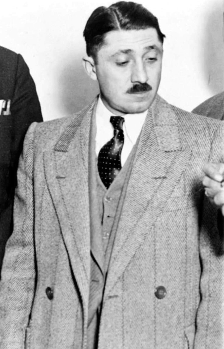 Фрэнк Нитти (настоящее имя Франческо Раффаэле Нитто) (1886 – 1943)