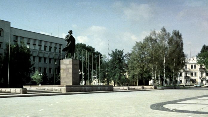 
Гродно в 1980-е гг. Источник: https://www.autogrodno.by/images/2023/03/Grodno-1988-god-foto-04.jpg