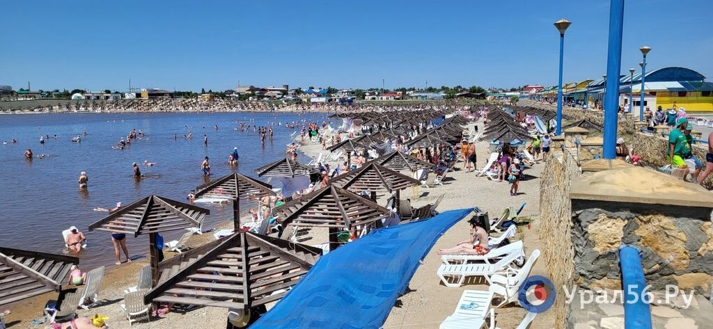    В Соль-Илецке пенсионерки нашли банковскую карту и устроили себе отдых за чужой счет