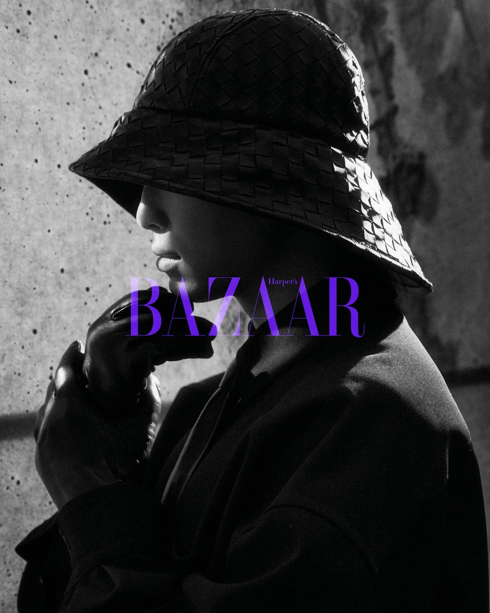 Тту он похож на капитана "Летучего голландца"!