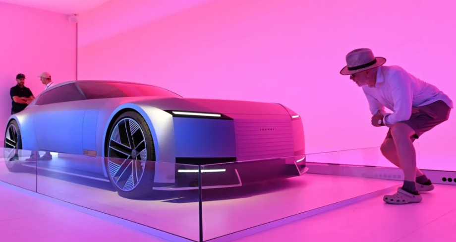 Jaguar Land Rover под ударом. Тарифы и провальный ребрендинг угрожают будущему бренда