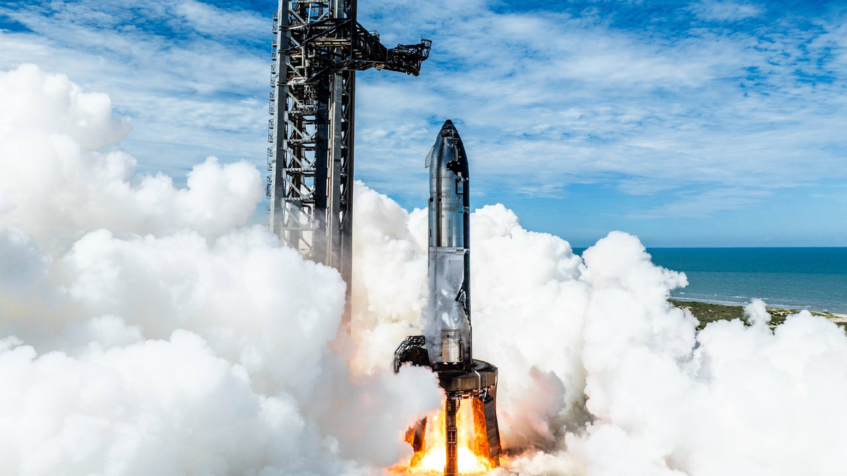 Ход испытаний прототипа Ship37 1 августа 2025 г., фото компании SpaceX
