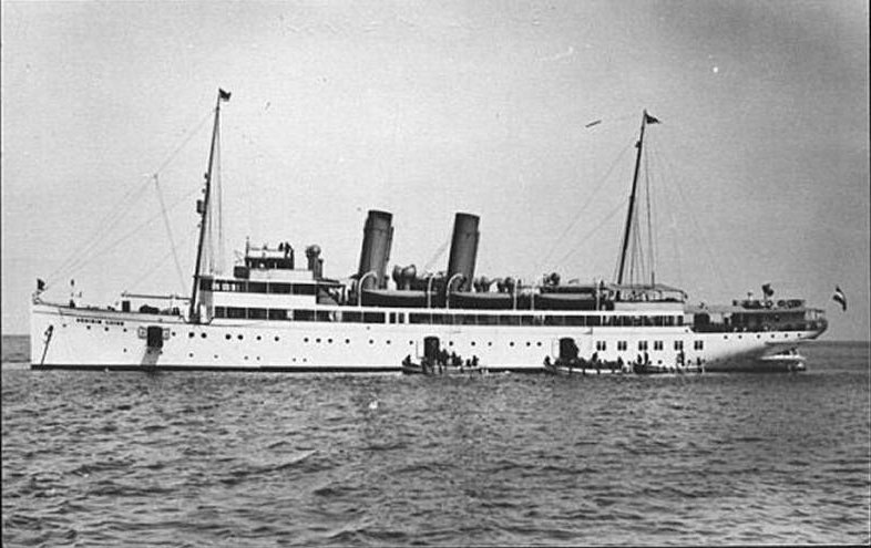 Паром Königin Luise.
