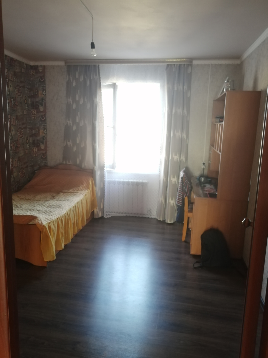 Валериана комната. Мебель перенесли из старой Юлиной комнаты. 