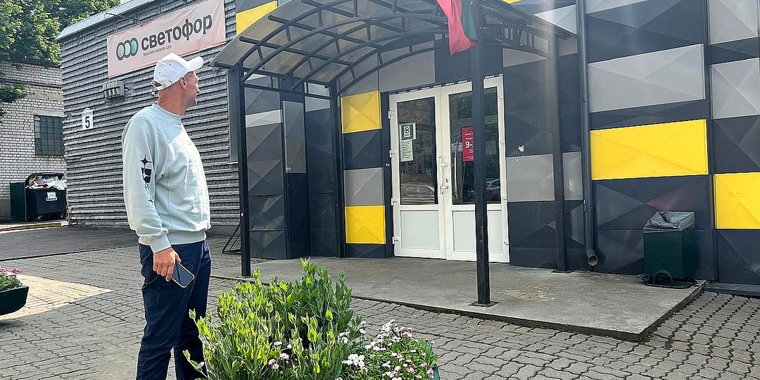 В Светофор за белорусской тушенкой: вскрываем 3 банки