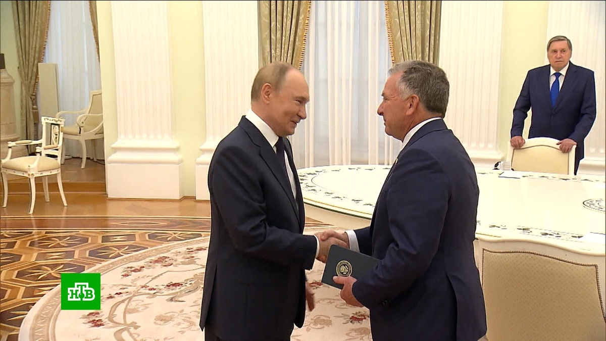    Трамп заявил о «большом прогрессе» на встрече Путина и Уиткоффа