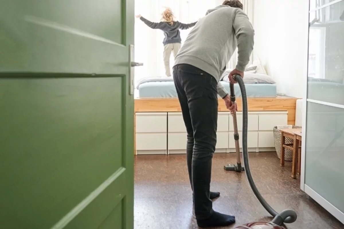    Новосибирцам может грозить штраф за уборку квартиры вечером