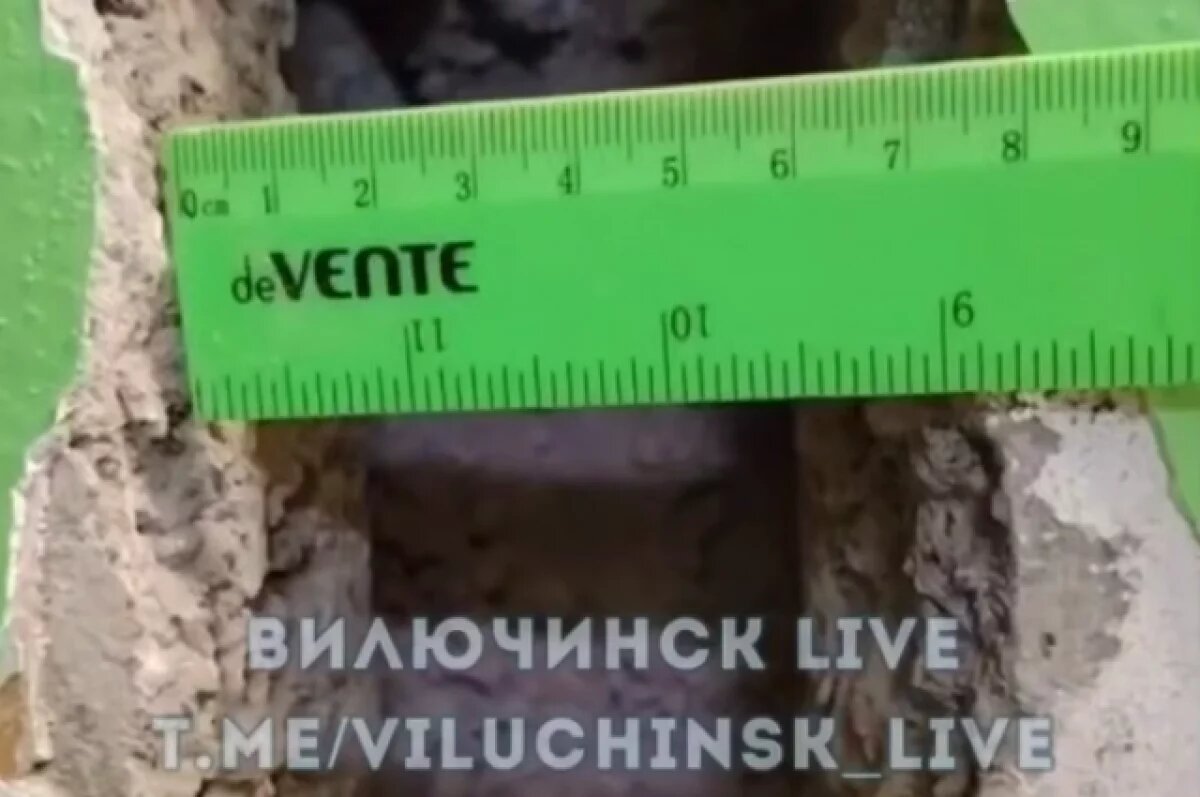    В доме на Центральной в Вилючинске после землетрясения появилась трещина