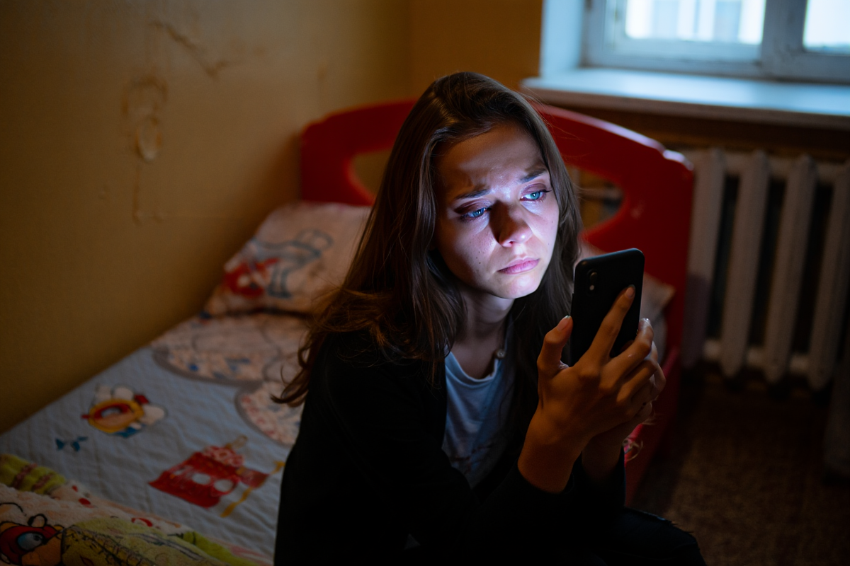 ПЫТАЮСЬ РАЗВИВАТЬ ДЗЕН, ДЛЯ МЕНЯ ЭТО - ОТДУШИНА. КАК НОЧНОЕ ХОББИ, ПОСЛЕ ОСНОВНОЙ РАБОТЫ. ЗАНИМАЮСЬ, ПОТОМУ ЧТО ПРОБУЮ РАЗВИВАТЬСЯ ТВОРЧЕСКИ И НЕ ХВАТАЕТ ДЕНЕГ. НЕ СУДИТЕ СТРОГО.