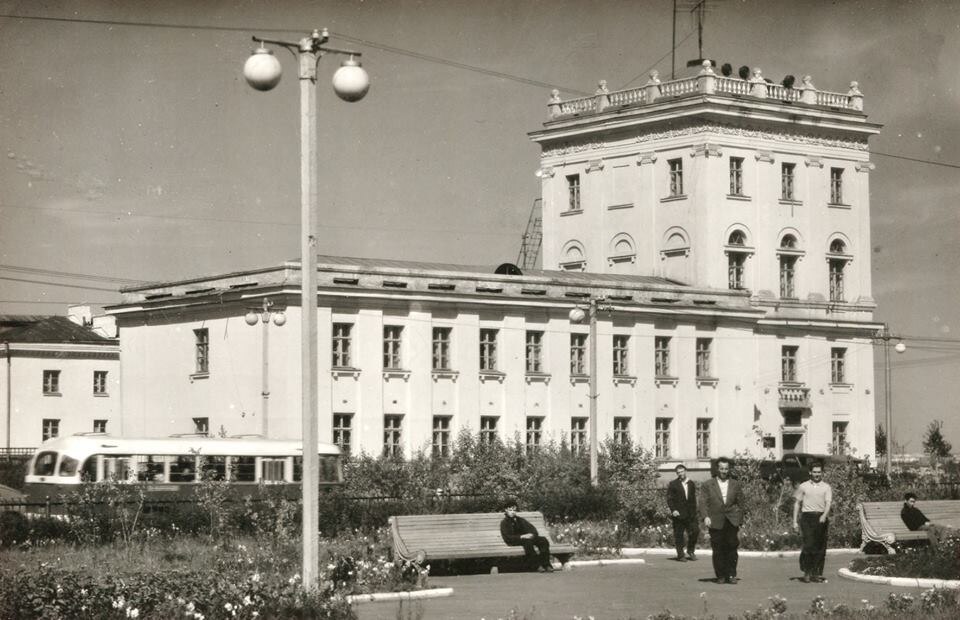 Фото из архива Аси Куренковой: поселок строителей Иркутской ГЭС, 1960-е