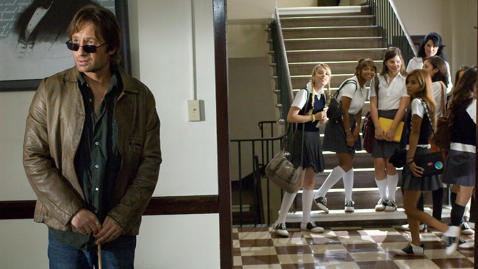 Кадр из сериала «Блудливая Калифорния», режиссеры Дэвид Фон Энкен и Адам Бернштейн, 2007–2014.📷Фото: Showtime