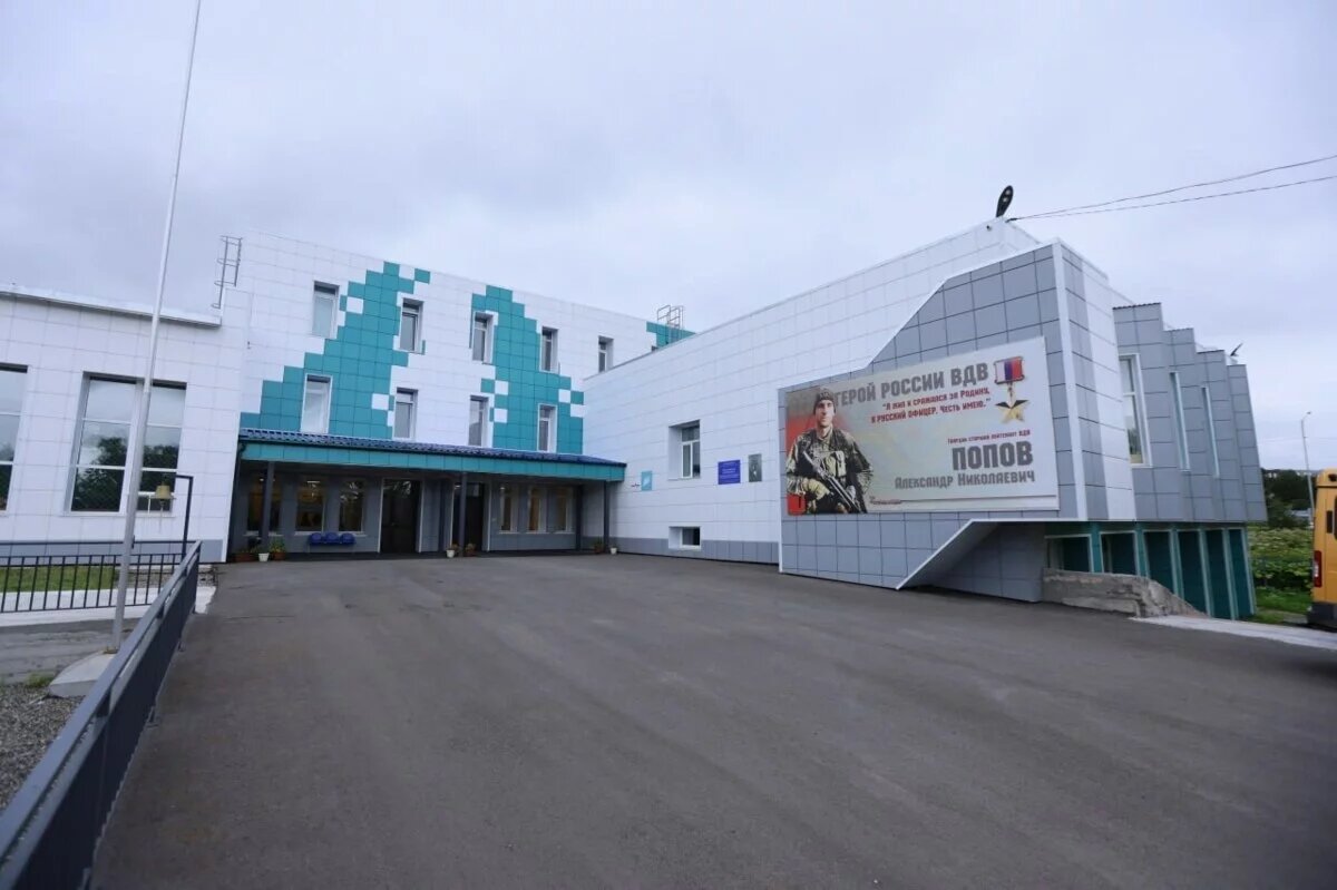    Школу в Термальном обследуют на сейсмоустойчивость перед учебным годом