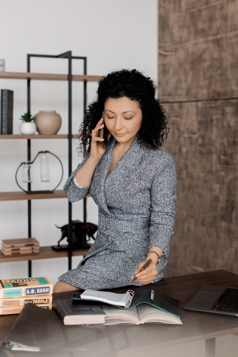 Юрист Сарибекян Женя Нориковна