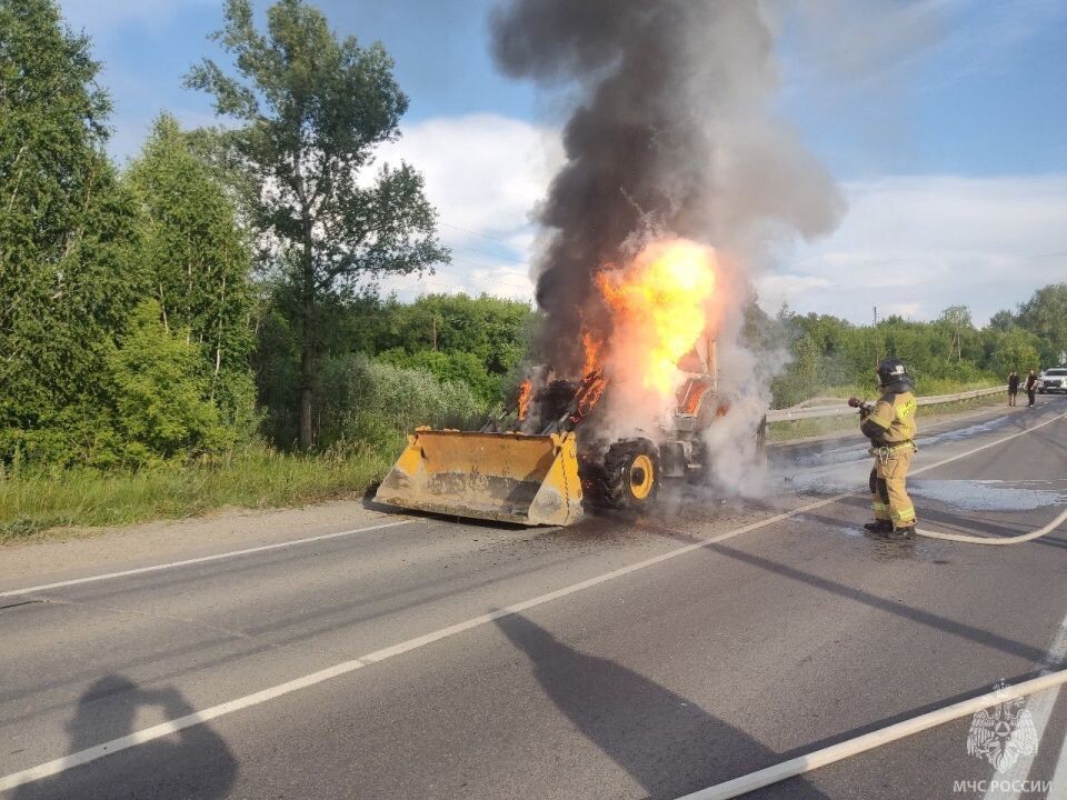    Пять автомобилей сгорели за сутки в Алтайском крае. Источник: ГУ МЧС по Алтайскому краю