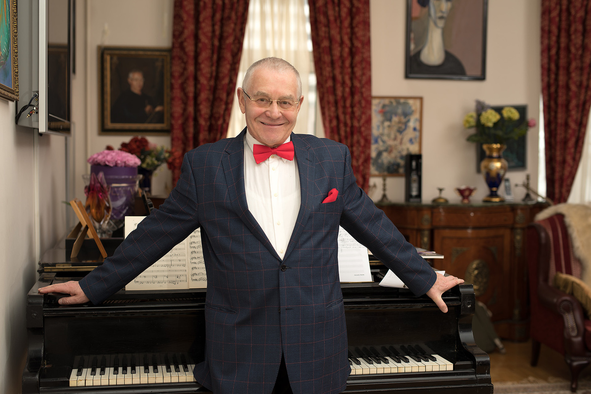    Александр Журбин