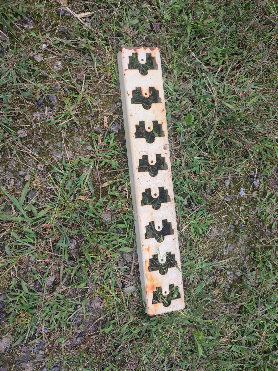 Стойка для кабельных металлоконструкций