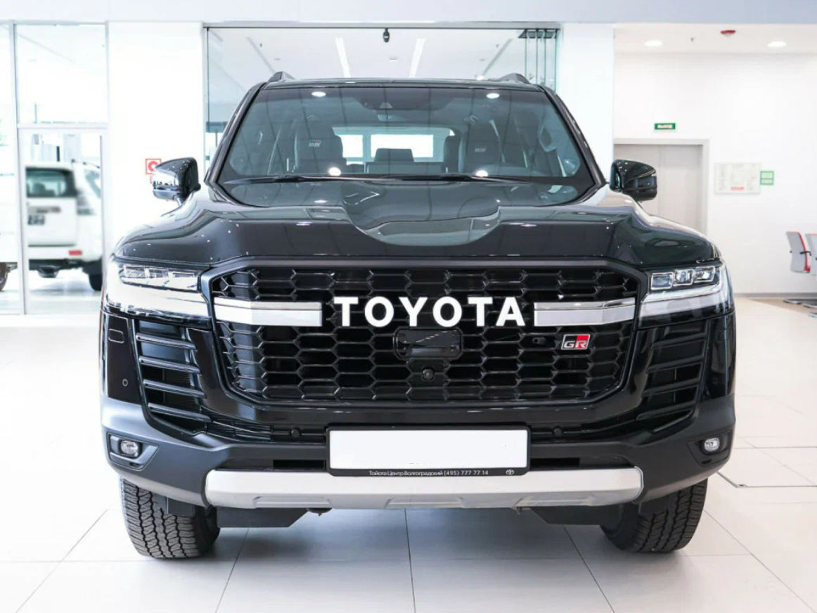 У Toyota Land Cruiser 300 появился новый главный покупатель вместо России. Источник иллюстрации - auto.ru