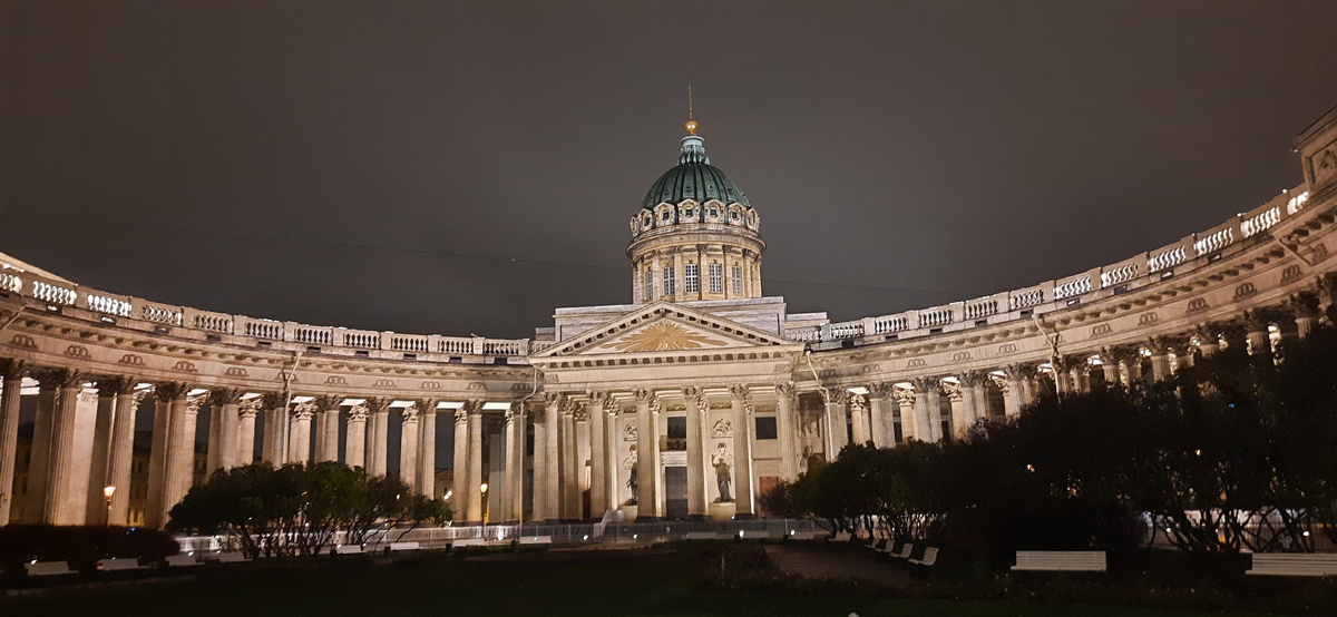 Казанский Собор ночью