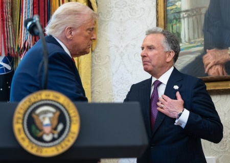    США больше не гегемон. Агрессивная политика Трампа вызвала обратную реакцию мировых держав. Мнение Павла Шипилина