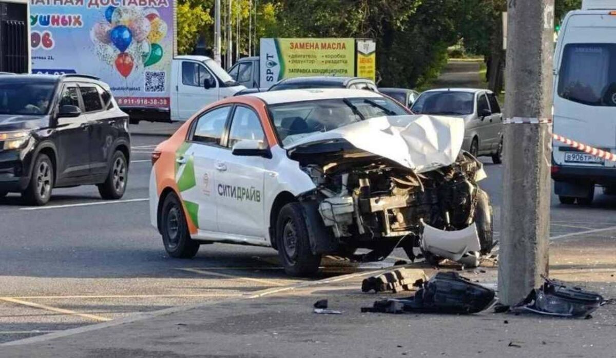     ДТП. Источник: kp.ru Автор фото: t.me/kstkollaps