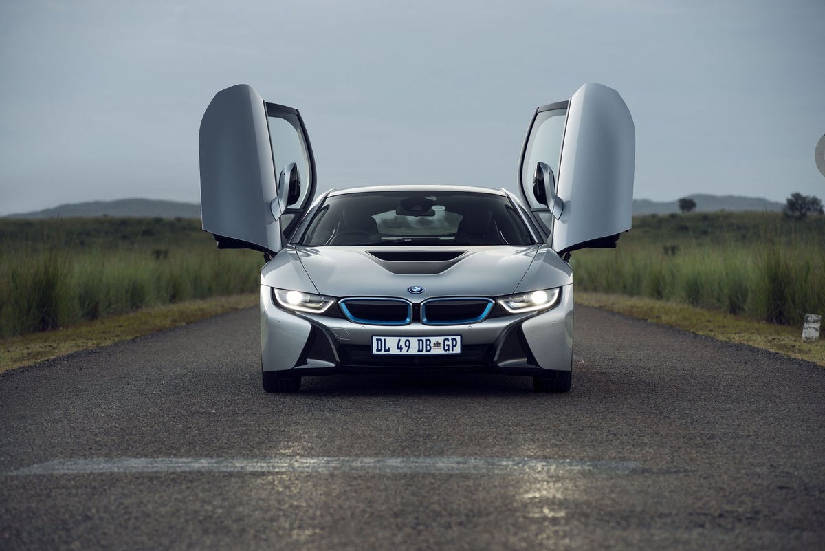    BMW i8