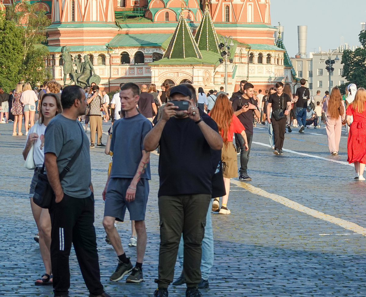 Туристы на Красной площади. Фото автора