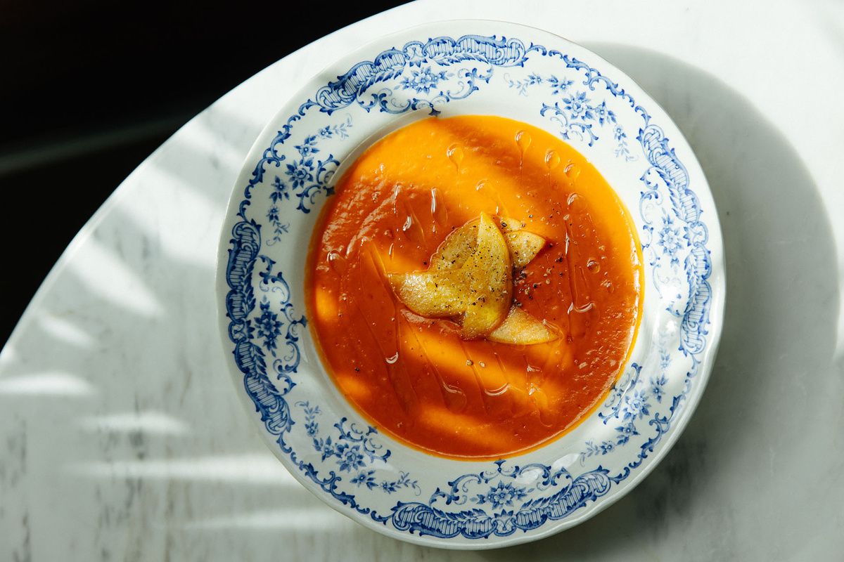    Гаспачо с персиками