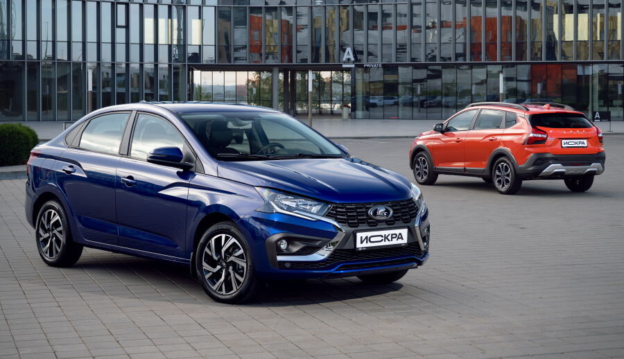 У «Лады Искры» есть три версии — седан, универсал и кросс-универсал