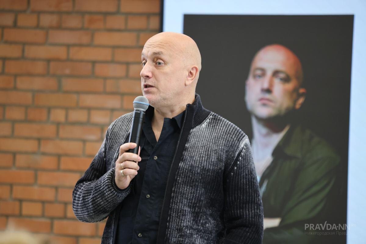    Прилепин предложил установить памятник на месте демонтированной \