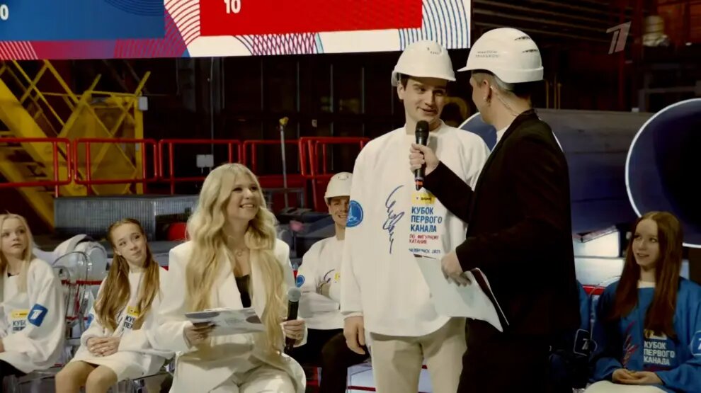 Макар Игнатов ушел в команду к Саше Трусовой. Фото: стоп-кадр прямого эфира «Первого канала»