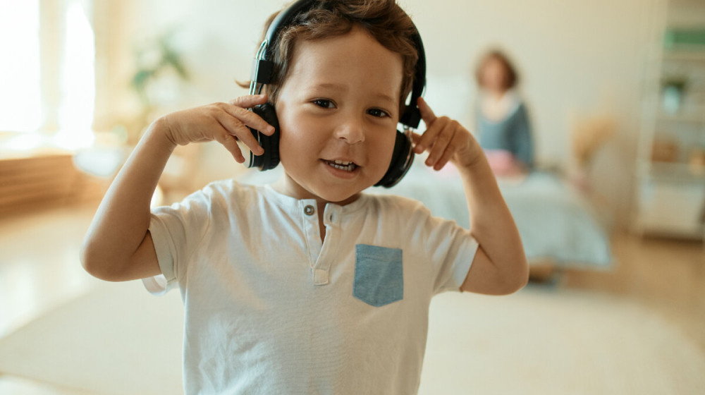   Цифровые коконы: как наушники защищают детей от реальности