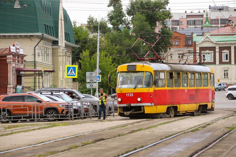    Трамвайное кольцо на пл. Свободы. Источник: Виталий Барабаш
