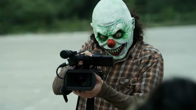 2011 год. 1 час 30 минут. КиноПоиск: 5.0. KinoOrel - 49/100. Триллер, ужасы. Режиссёр: Алекс Оруэлл. В ролях: Неизвестные Актёры. 