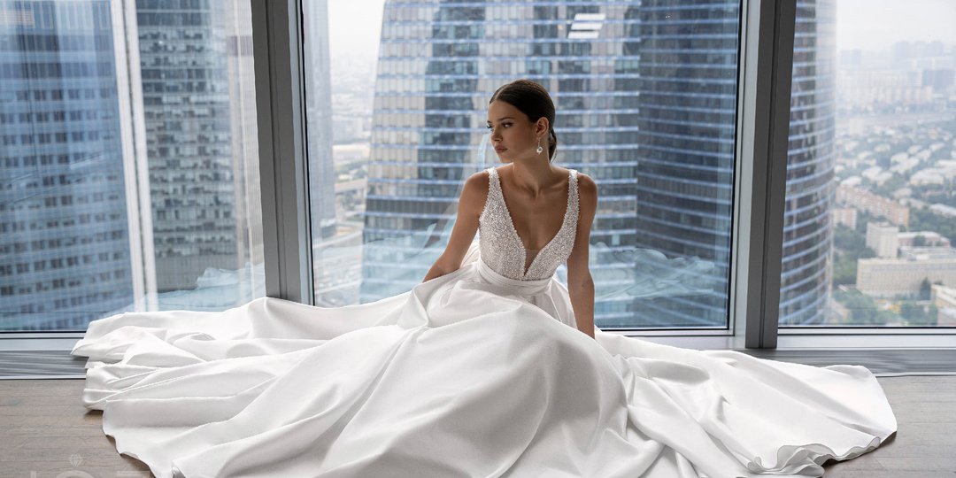 Свадебные платья с V-образным вырезом: элегантность, которую невозможно забыть