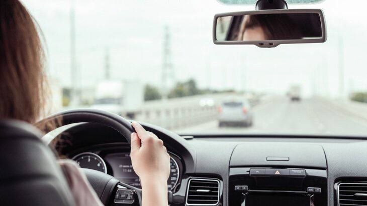 🔴Водить авто запретят с расстройствами психологического развития и аномалией цветового зрения!