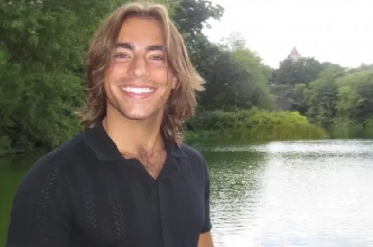    Популярный 20-летний блогер и певец из США Чейз Филандро найден мертвым