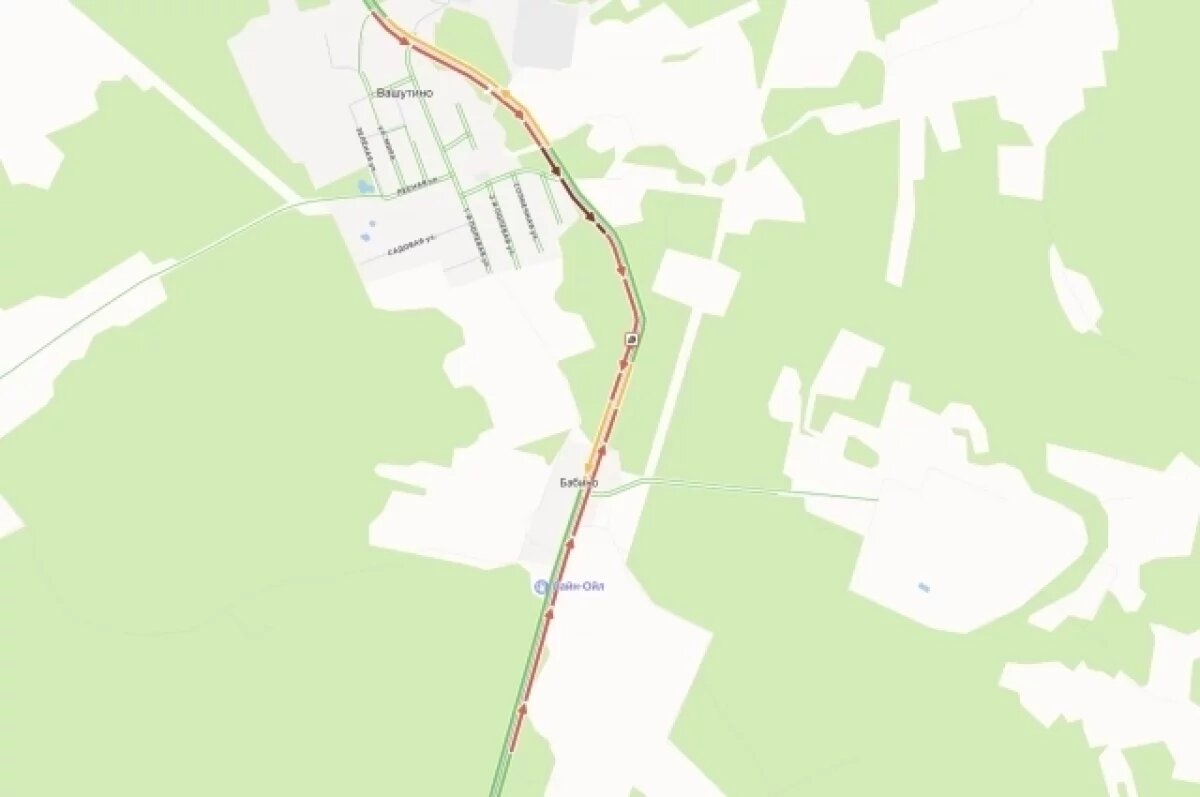    Пробка образовалась в районе Бабино после смертельного ДТП с Максюковым